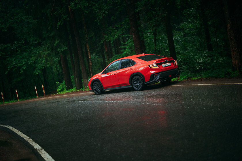 Современная Subaru с намёками на раллийное прошлое. Обзор WRX 2023