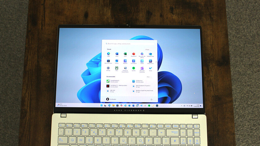 Ноутбук на Snapdragon (тестируем игры и нейронки): обзор ASUS VivoBook S 15 типа Copilot+ PC — Дисплей. 1