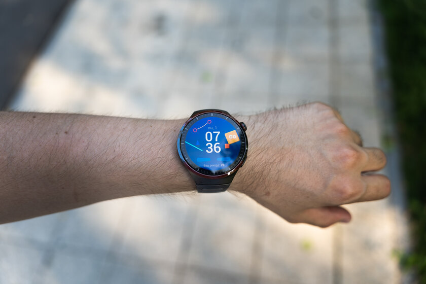 Титан делает лучше любые часы — смотрите сами. Обзор HUAWEI WATCH 4 Pro в космическом дизайне