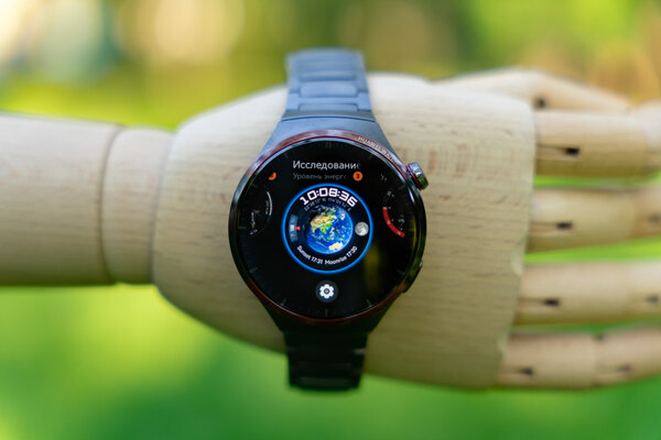 Титан делает лучше любые часы — смотрите сами. Обзор HUAWEI WATCH 4 Pro в космическом дизайне