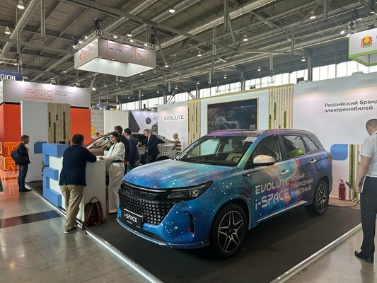 Evolute начинает серийный выпуск в России гибридного кроссовера i-SPACE