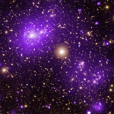 NASA опубликовало 25 ранее не публиковавшихся снимков космоса