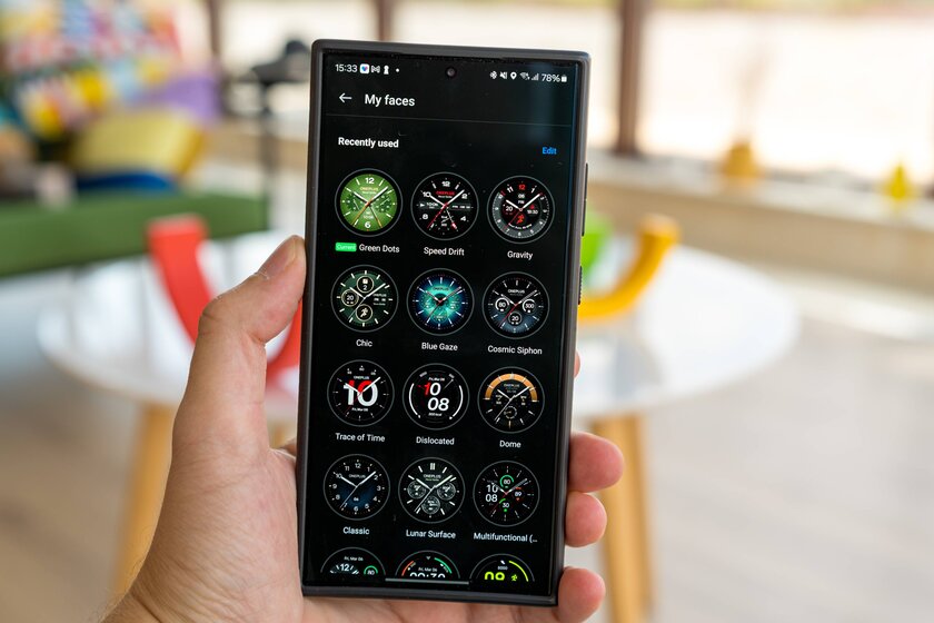 Не нравились смарт-часы, но эти почти как классика. Обзор живучих OnePlus Watch 2R с двумя ОС — Прошивка и производительность. 4