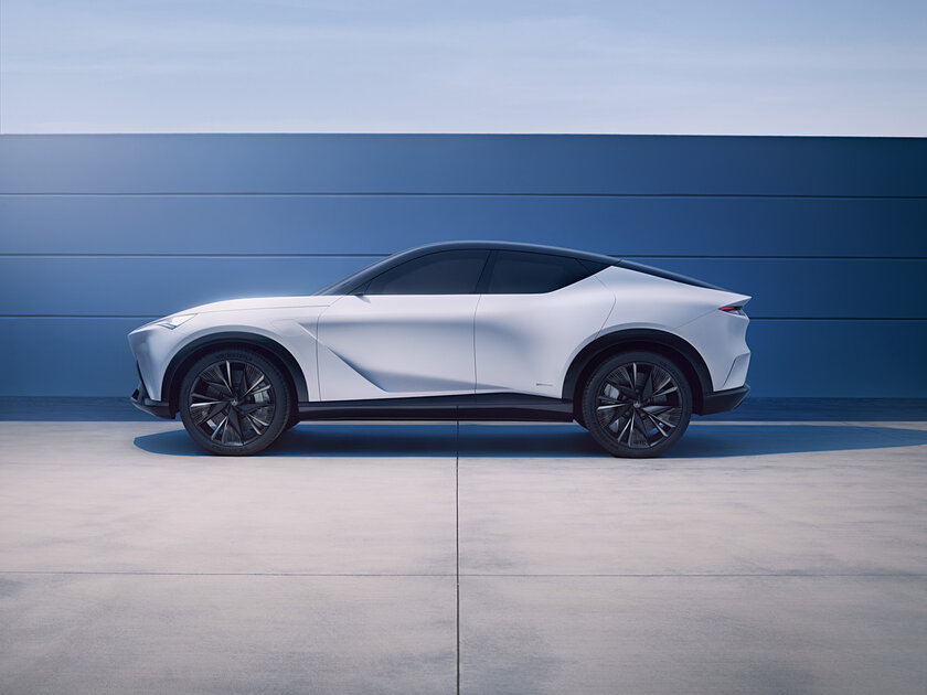 Acura представила электрический кроссовер Performance EV на собственной платформе