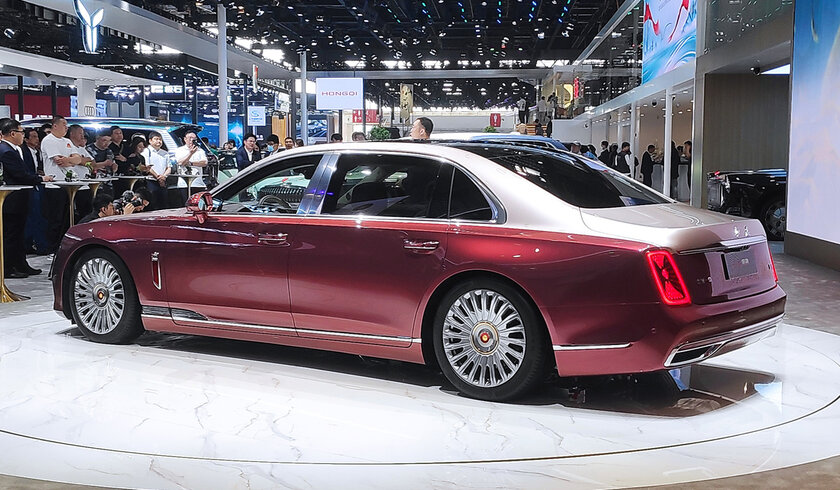 Mercedes-Maybach S-класса больше не нужны: в Россию привезут люксовые Hongqi