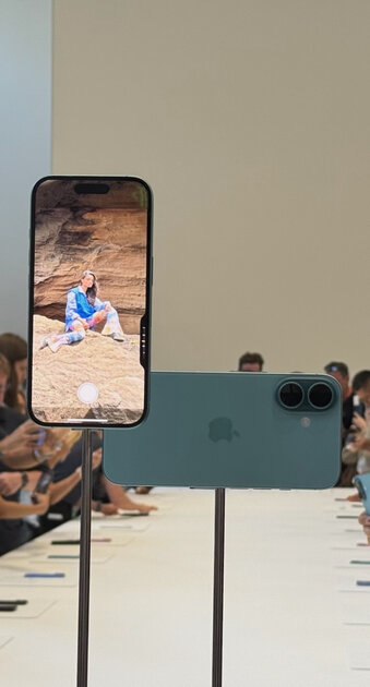 Все цвета iPhone 16 и 16 Pro вживую: сравнение расцветок на натуральных фото — Цвета iPhone 16 и 16 iPhone Plus. 8