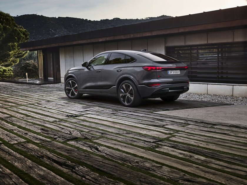 Audi представила электрический Q6 Sportback e-tron: с лучшей аэродинамикой и запасом хода