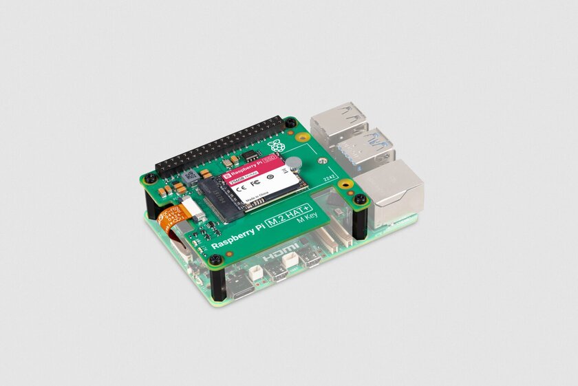 Raspberry Pi представила собственную линейку SSD: вместе с набором для установки на одноплатный компьютер