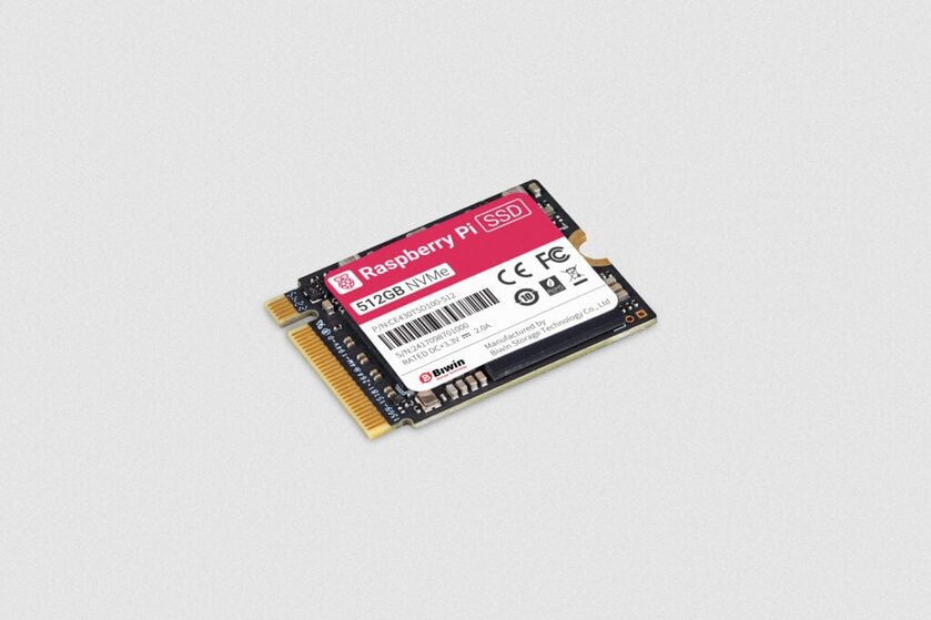 Raspberry Pi представила собственную линейку SSD: вместе с набором для установки на одноплатный компьютер