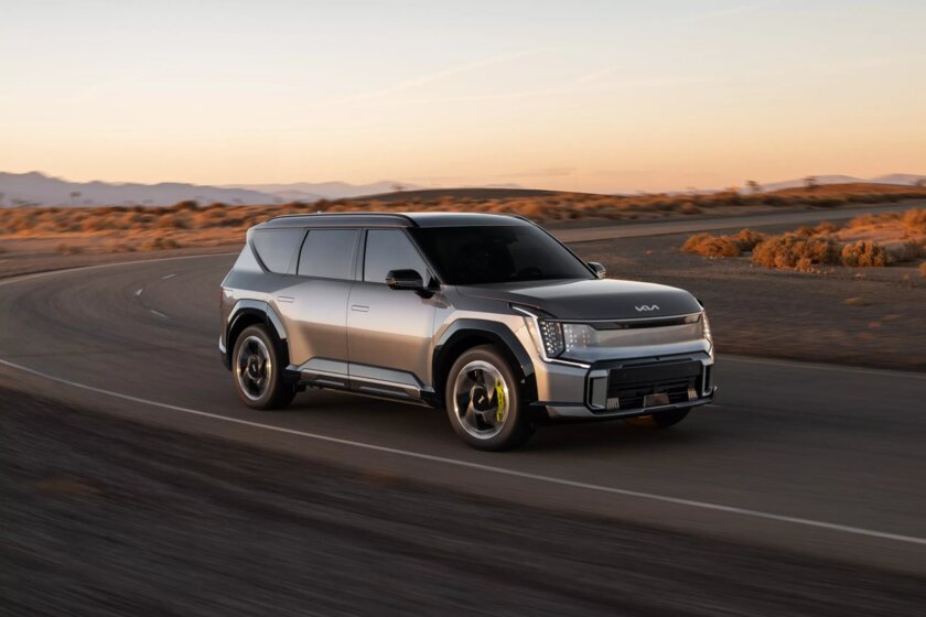 Kia представила электрокар EV9 GT с фейковой коробкой переключения передач