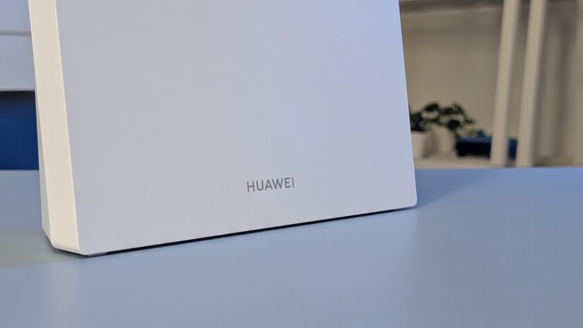 Этот роутер с Wi-Fi 7 не придётся обновлять 10 лет — купил и забыл. Обзор HUAWEI WiFi BE3 — Дизайн корпуса. 1