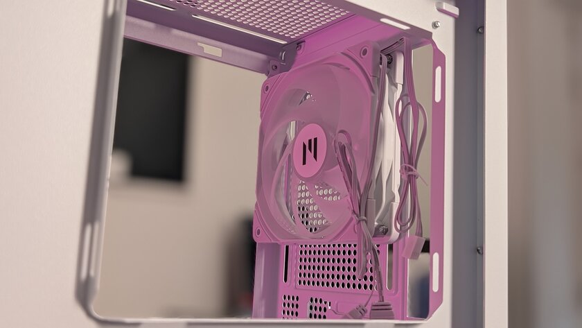 Обзор Zalman P10 White: обилие стекла, продуманный каркас и море места — Дизайн корпуса. 9