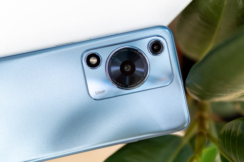 Теперь он на Qualcomm Snapdragon, получилось отлично. Обзор HUAWEI nova Y72S — Отзыв. 1