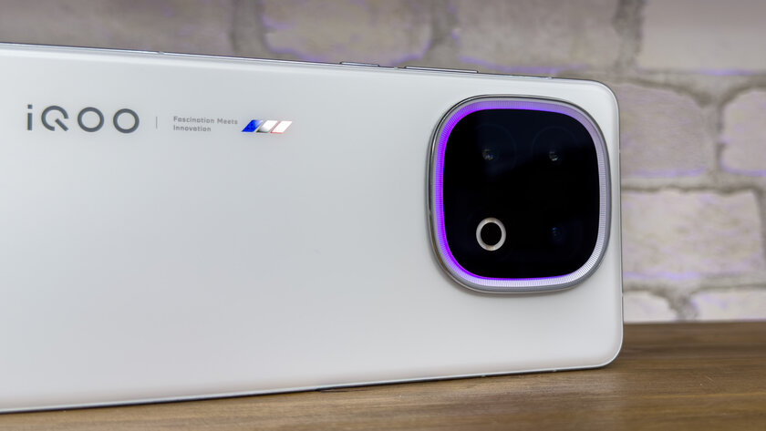 Это какой-то невозможный смартфон: 144 Гц, SD 8 Elite, 1440p — а он не разряжается! Обзор iQOO 13