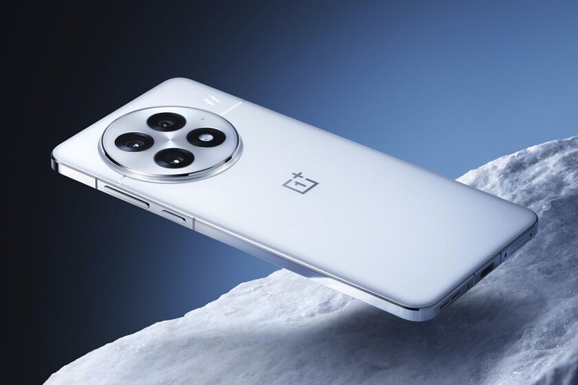 Редкий случай, когда без переплаты за бренд. Обзор OnePlus 13 — в этот раз хорош — Дизайн. 3
