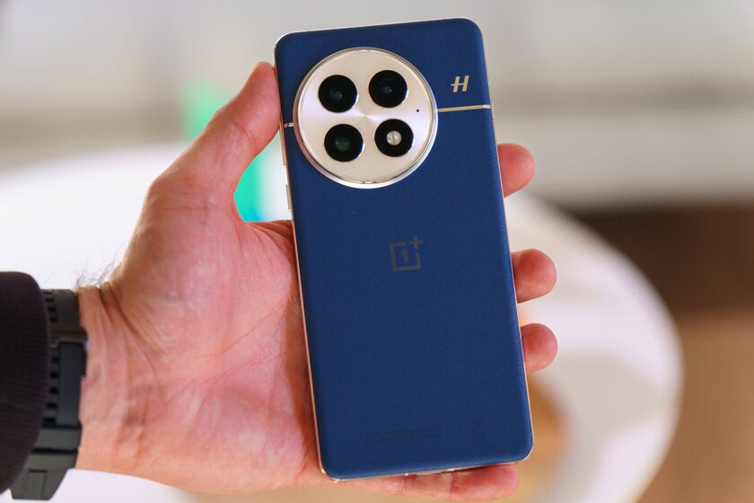 Редкий случай, когда без переплаты за бренд. Обзор OnePlus 13 — в этот раз хорош — Отзыв. 2