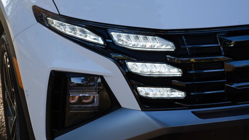 Стильно, мягко и даже слегка роскошно: обзор Hyundai Tucson 2025 года — Опции и конкуренты. 1
