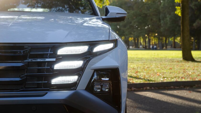 Стильно, мягко и даже слегка роскошно: обзор Hyundai Tucson 2025 года — Опции и конкуренты. 3