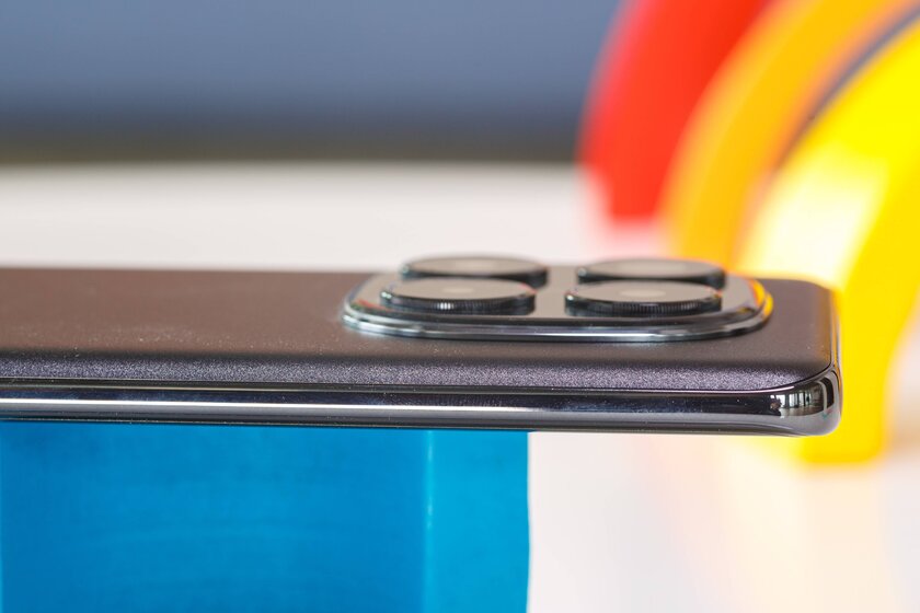 Ну вот почему Xiaomi так может, а другие — нет? Обзор глобального Redmi Note 14 Pro 5G — Дизайн. 7