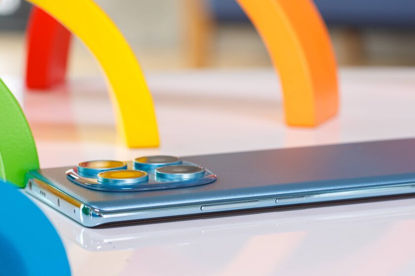 Xiaomi умудрилась проиграть сама себе — судите сами. Обзор Обзор Redmi Note 14 Pro 4G — Дизайн. 6