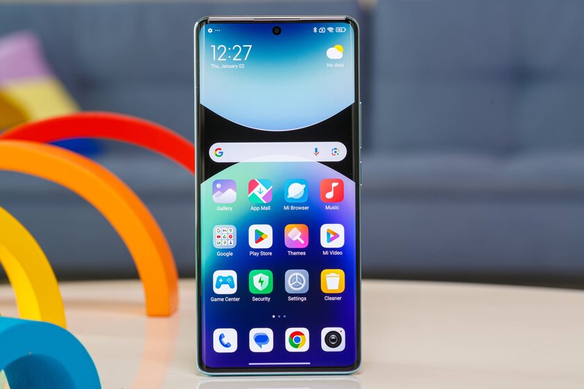 Xiaomi умудрилась проиграть сама себе — судите сами. Обзор Обзор Redmi Note 14 Pro 4G — Дисплей. 1