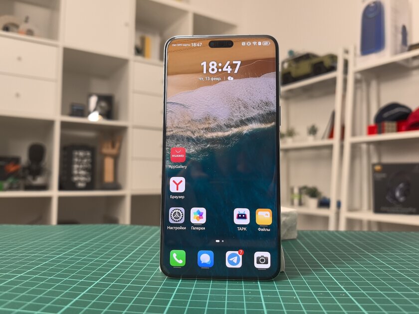 С отличными камерами, ударопрочным корпусом и своим чипом: обзор HUAWEI Mate 70 Pro — Дизайн. 1
