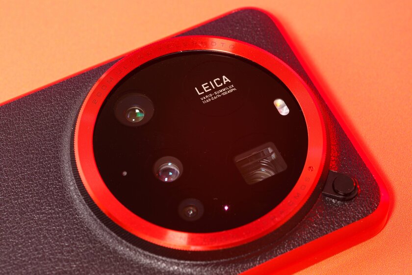 Это лучший смартфон Xiaomi за всю её историю. Тестирую Xiaomi 15 Ultra — Комплект для фотосъемки Photography Kit Legend Edition. 4