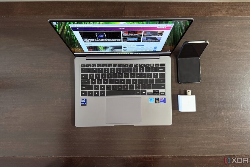 Этот ноутбук для тех, кто не признаёт MacBook — Samsung рискнула, и у неё получилось. Вот обзор — Это великолепный ноутбук. 2