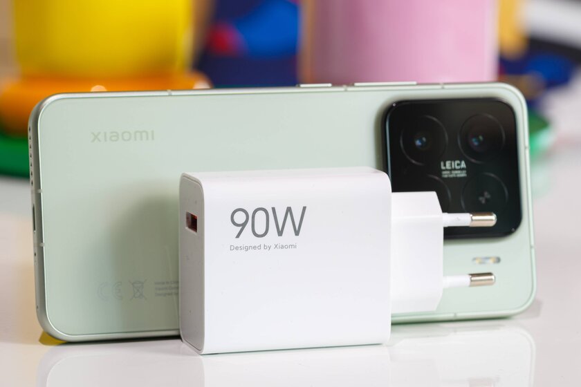 Обзор Xiaomi 15: самый маленький и дешёвый среди флагманов, но внутри это монстр — Автономность. 3