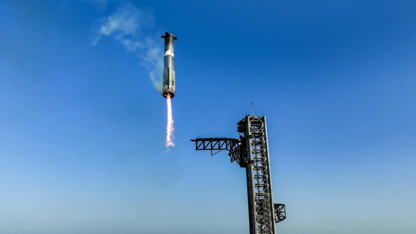SpaceX показала впечатляющие фото и видео «взрывного» запуска ракеты Starship