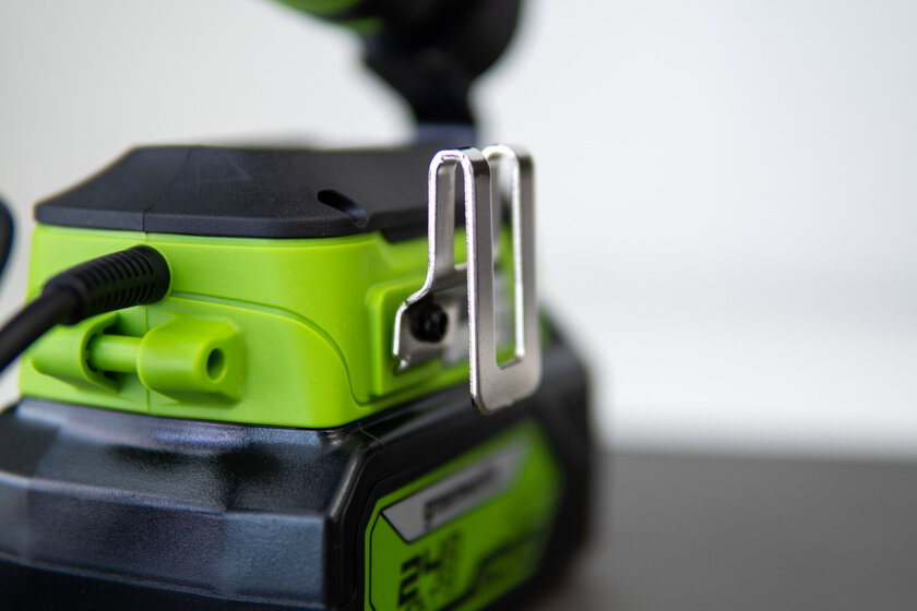 Обзор Greenworks G24RT 24V: портативный и очень продуманный гравер — Внешний вид. 6