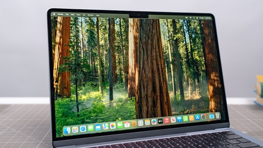 Обзор подешевевшего MacBook Air M4 — это ноутбук №1, теперь даже хейтеры согласятся — Дисплей и звук. 1