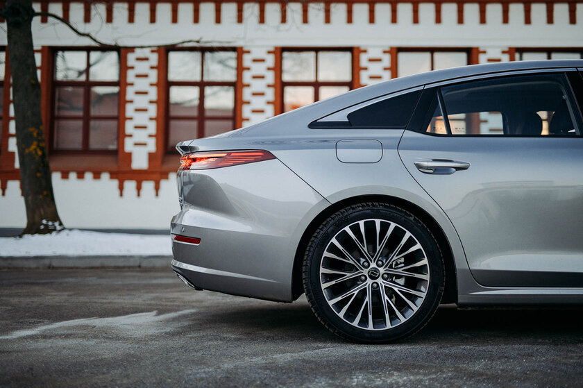 Лифтбэк — круто! Обзор Bestune B70 (2024) — В путь. 4