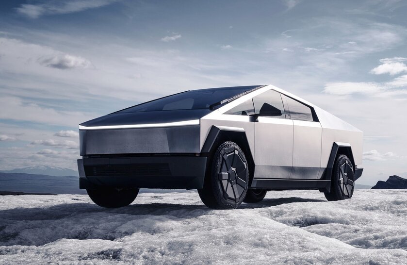 Tesla представила «дешёвый» Cybertruck. Чего лишилась доступная версия