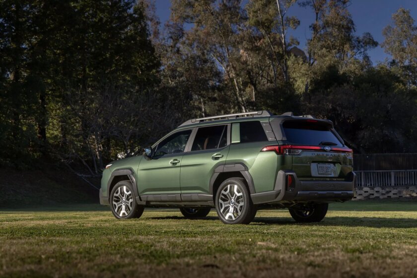 Subaru представила новый Outback: с богатым салоном и кузовом кроссовера