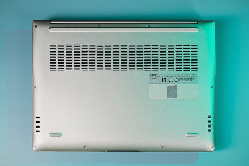Таким должен быть Windows-ноутбук: обзор HONOR MagicBook Pro 14 с Intel Core Ultra 9 и ёмкой батареей — Производительность и тесты. 13
