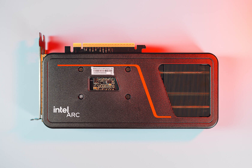 Доступная видеокарта с 10 ГБ и мощным охлаждением: обзор MAXSUN Intel Arc B570 Milestone 10G