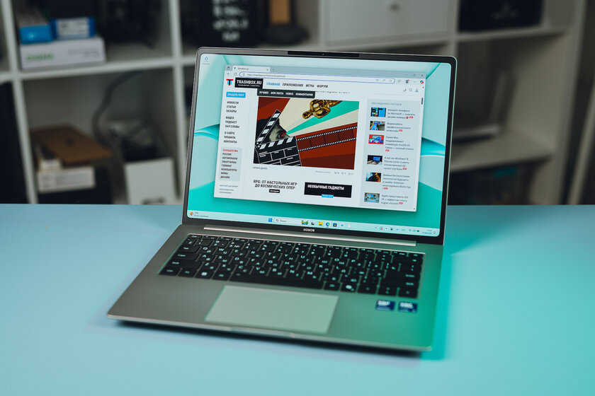 Таким должен быть Windows-ноутбук: обзор HONOR MagicBook Pro 14 с Intel Core Ultra 9 и ёмкой батареей — Дисплей. 1