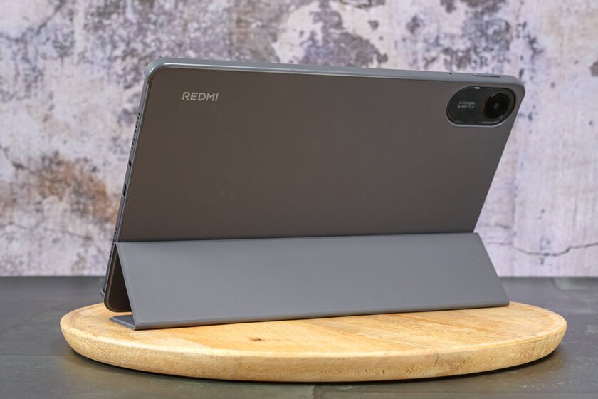 Идеальный недорогой планшет для фильмов и работы? Обзор Redmi Pad 2 — с microSD и аудиоразъёмом