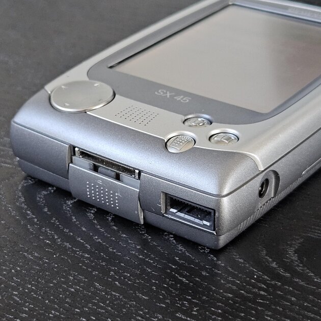 Встречайте Siemens SX 45 — Windows смартфон из 2001 года