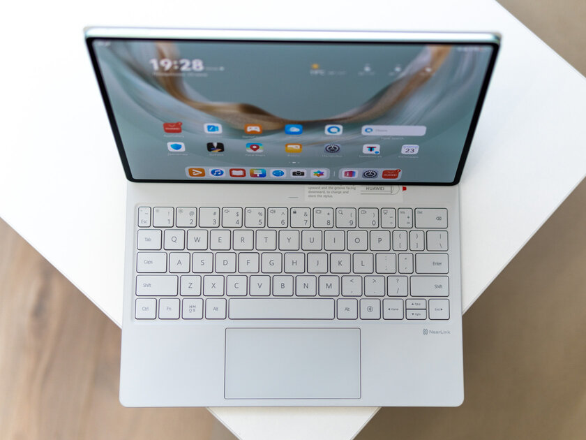 Планшет с «бумажным» экраном и компьютерным офисным пакетом — обзор HUAWEI MatePad Pro 12,2" 2025
