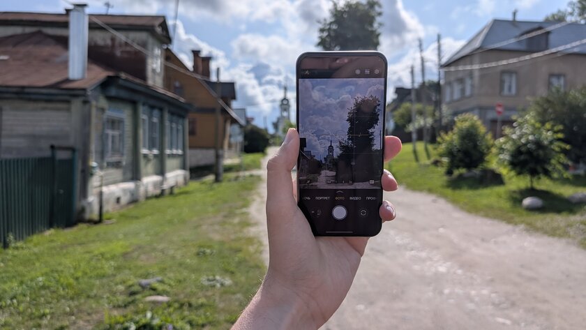 Кремний-углеродная батарея, шикарная камера и богатый набор ИИ: обзор HONOR 400 Pro — Дисплей. 2