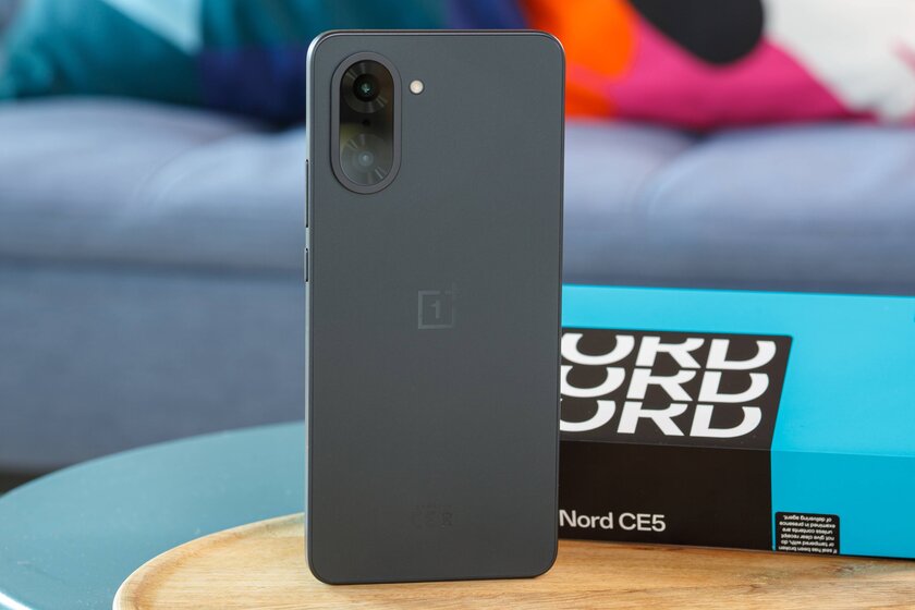 Обзор OnePlus Nord CE5 — похоже, производитель нашёл верный путь — Дизайн. 1