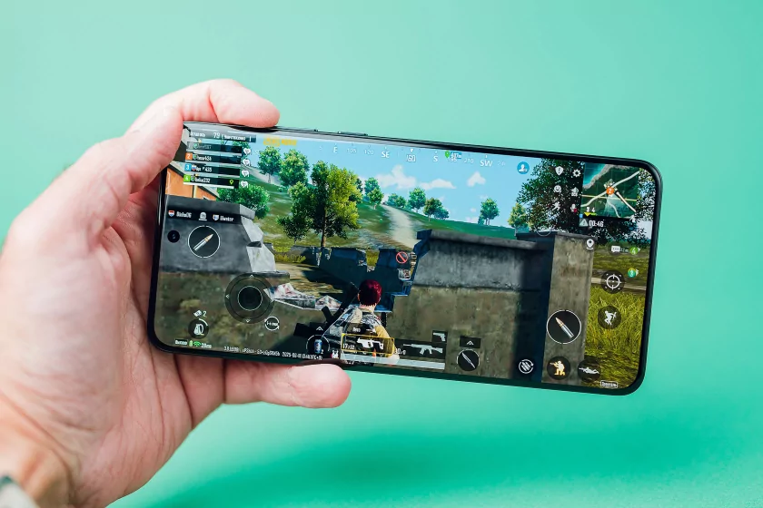 Android 15 позволяет отключить ограничение 60 fps в играх