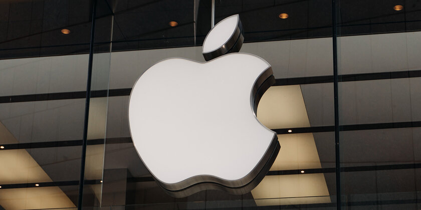 Apple хочет использовать ИИ Google Gemini для улучшения голосового помощника Siri