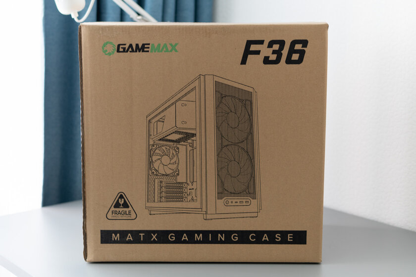 Солидный, практичный и с поддержкой даже RTX 5090: обзор корпуса GAMEMAX F36 — Комплект поставки. 1