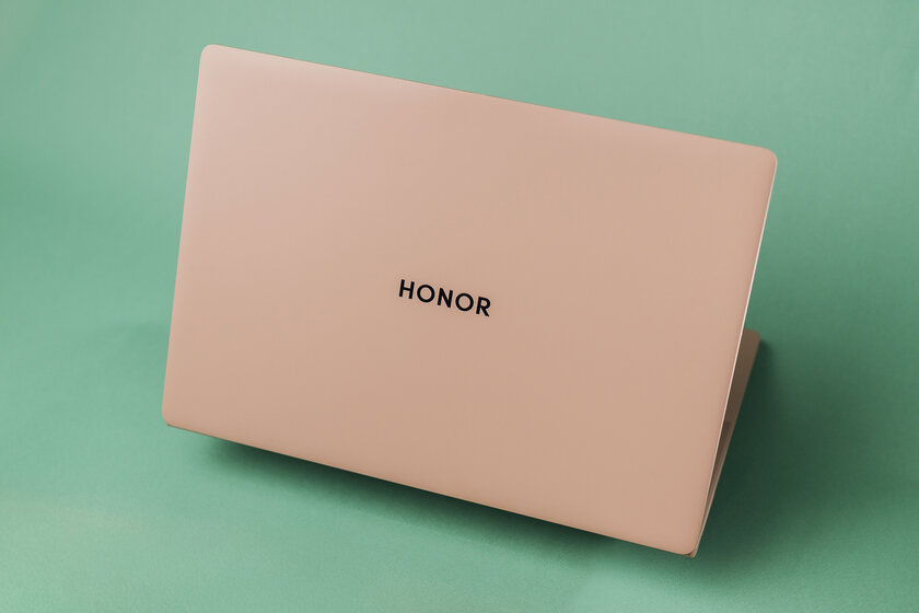 Искусство в металле: обзор ноутбука, который весит всего 1 кг — HONOR MagicBook Art 14