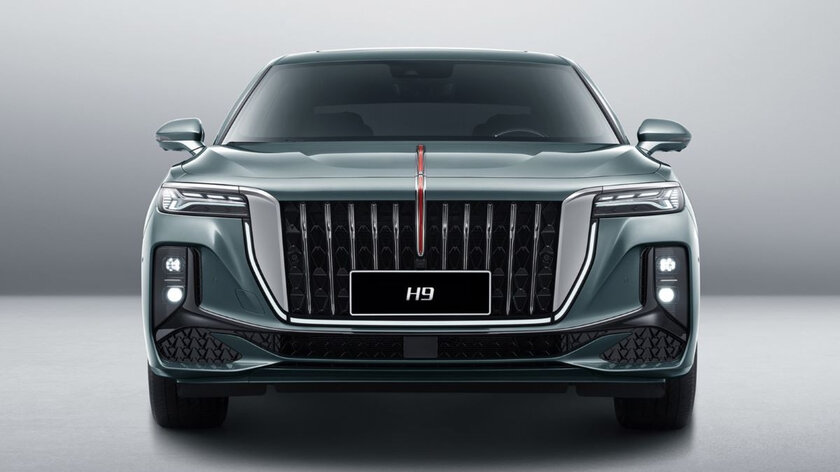 В России появился обновлённый седан премиум-класса Hongqi H9 за 10 млн рублей