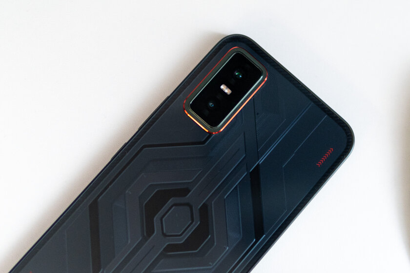 Недорогой геймерский смартфон с сенсорными триггерами и 144 Гц: обзор Infinix GT 30 — Дизайн корпуса. 3