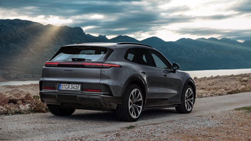 Представлен электрический Cayenne: самый мощный Porsche за всю историю бренда